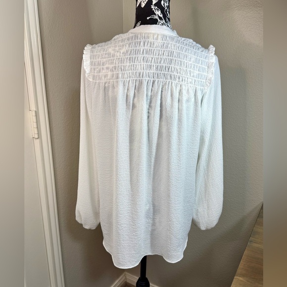 Max Studio White Blouse with Tie Detail - Picture 4 of 7